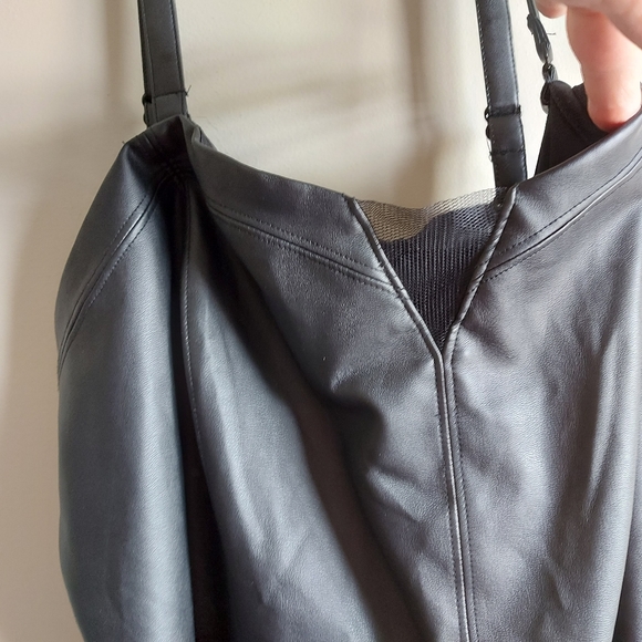 LOVE & LEGEND ♡ Ladies Dress - Picture 8 of 14